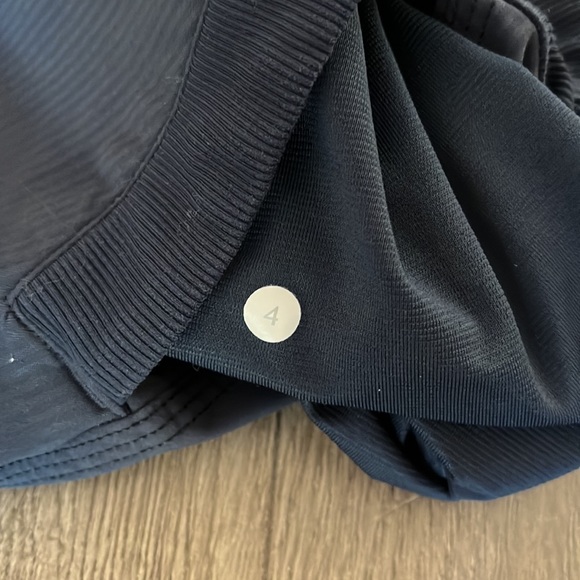 Lululemon studio crop pant - Picture 4 of 4